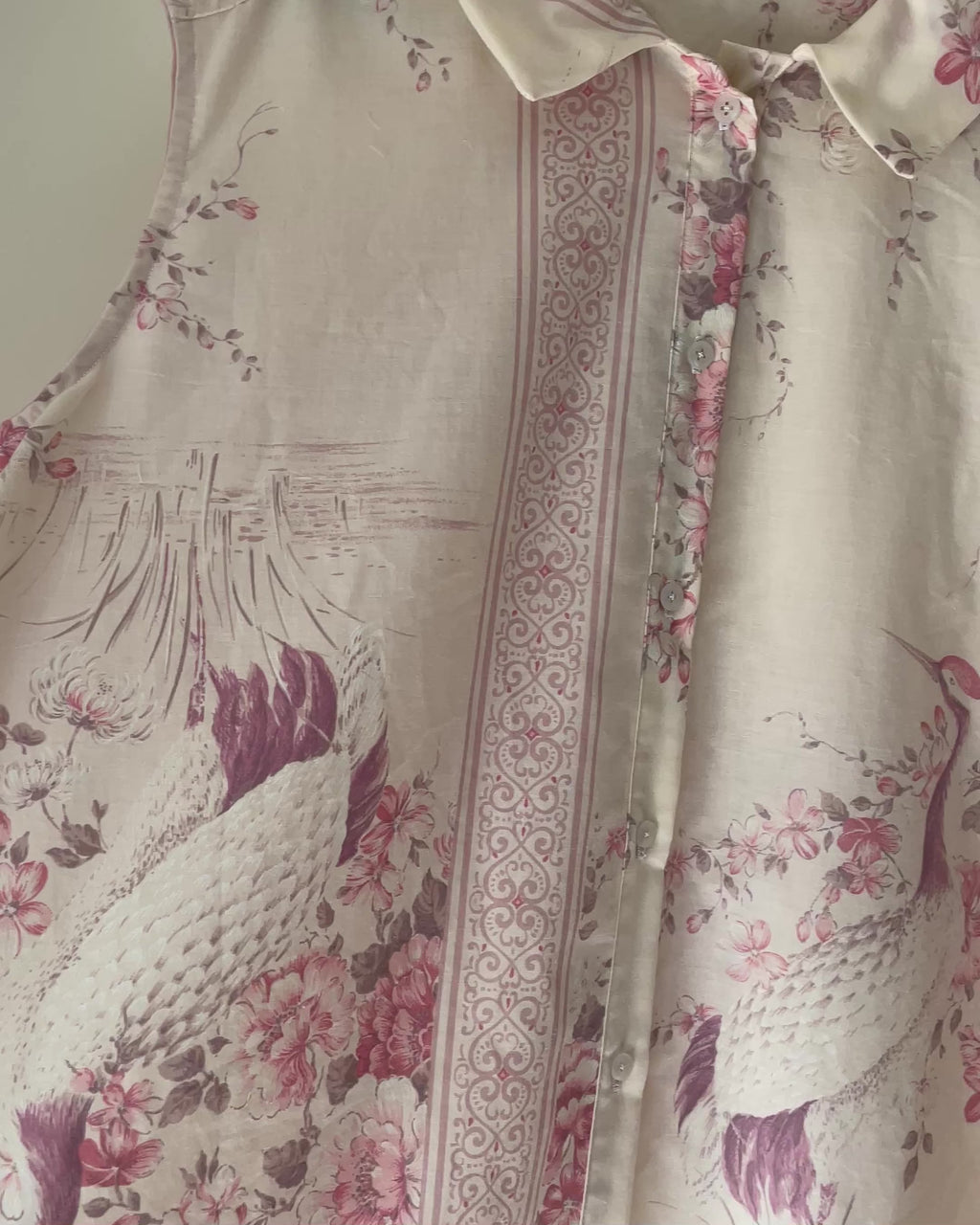 Loose-fitting dress | Vintage peacock design | Sustainable fashion