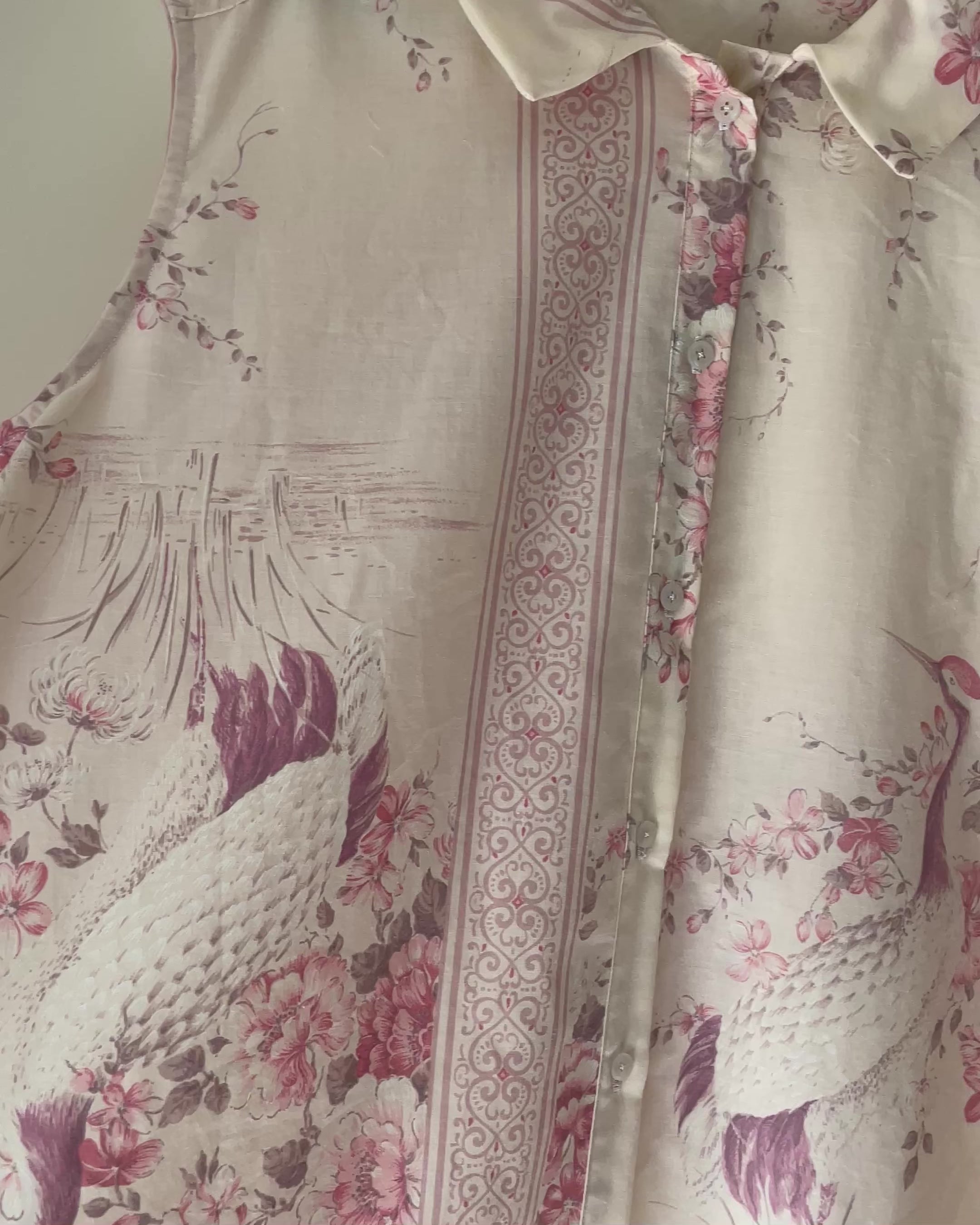 Loose-fitting dress | Vintage peacock design | Sustainable fashion